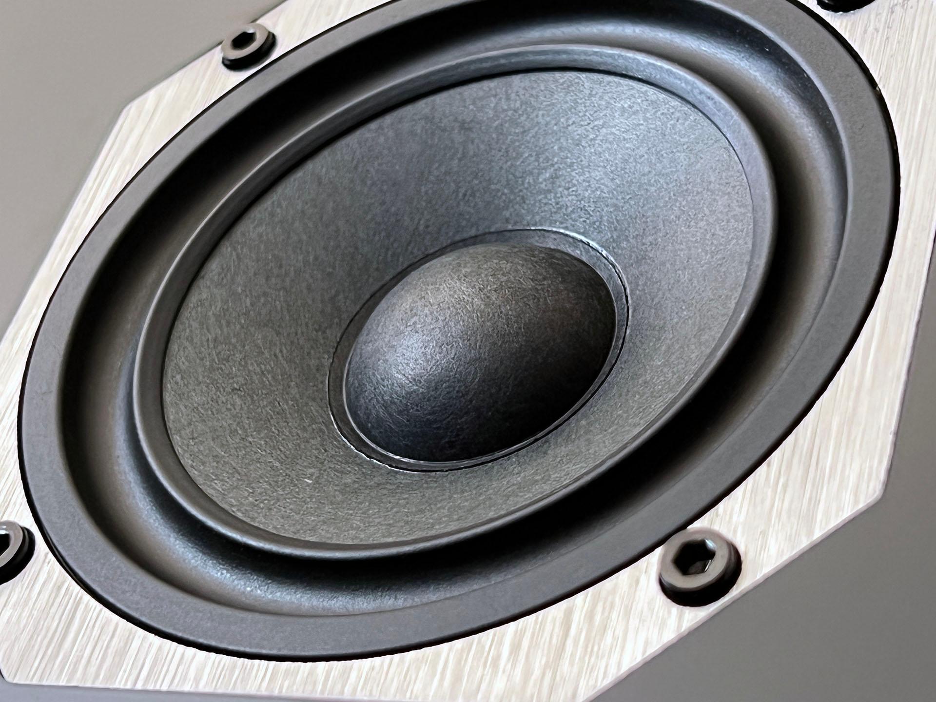 When old school meets new, the result is a speaker that takes care of business. 85c68f7d klh midrange driver