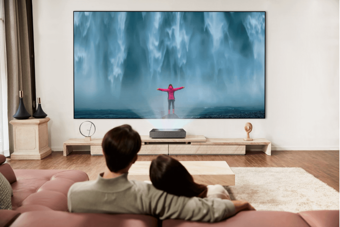 LG's latest USTs deliver a cinematic viewing experience 3f122551 hu915qb 4