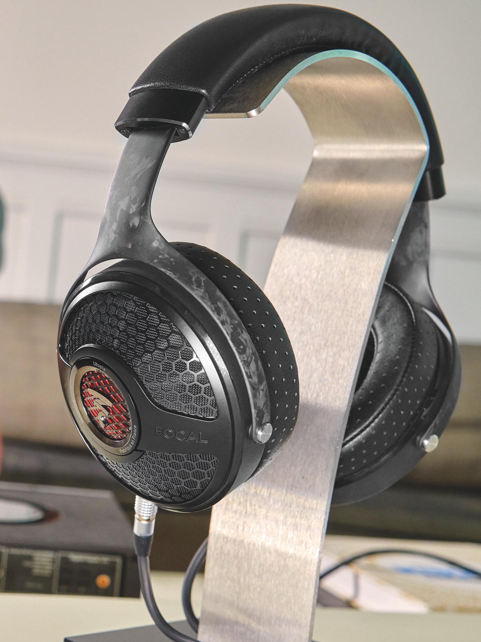 Focal launches a new version of the Utopia headphones for 2022. 75de971a utopia illus 18 edited scaled