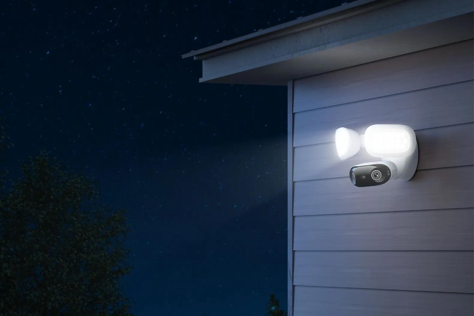 Reolink Elite Floodlight WiFi security camera.