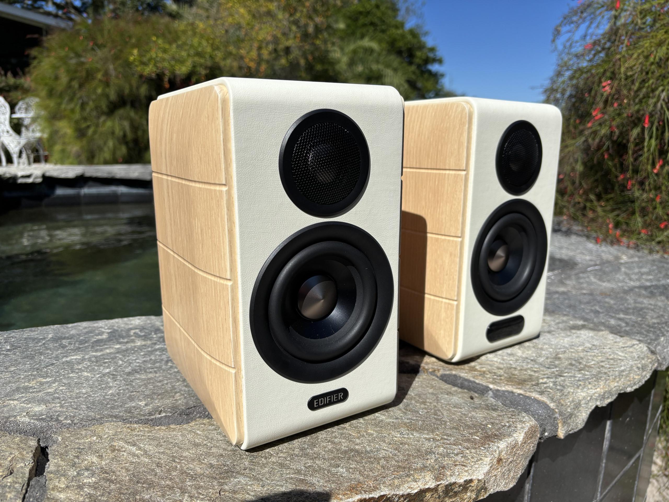 Edifier's S880DB MKII Sounds Incredible — Until You Touch the