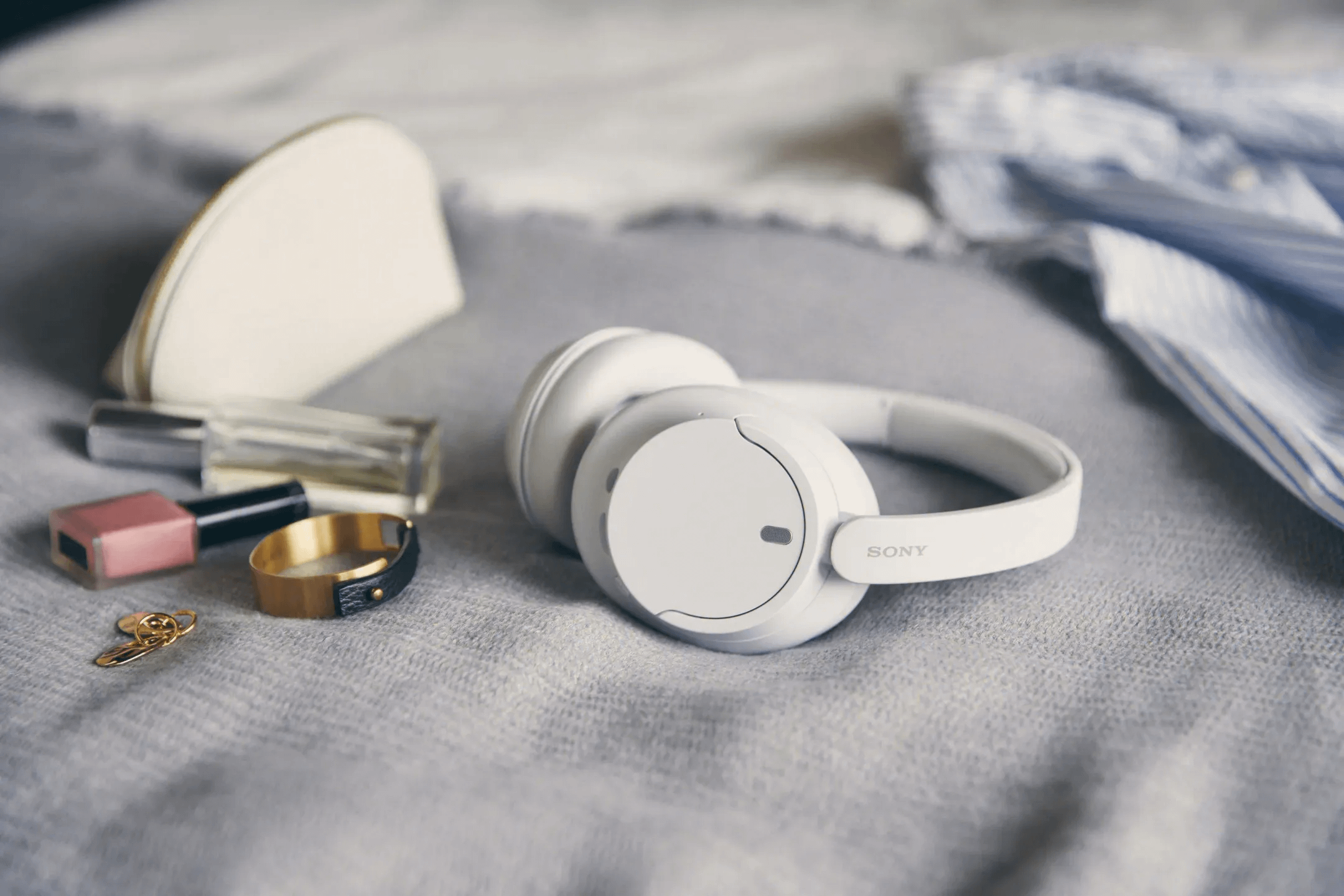 Sony’s Best Budget ANC Headphones Are Practically Going for Pennies Before Black Friday Hits 2 Sony WH-CH720N in white color.